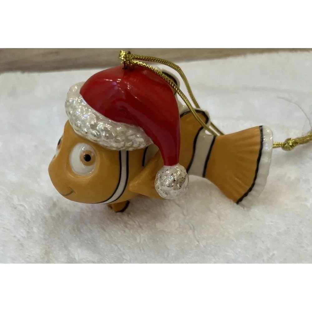 Lenox Disney  Showcase Collection Pixar  Nemo Finds Christmas 2004!